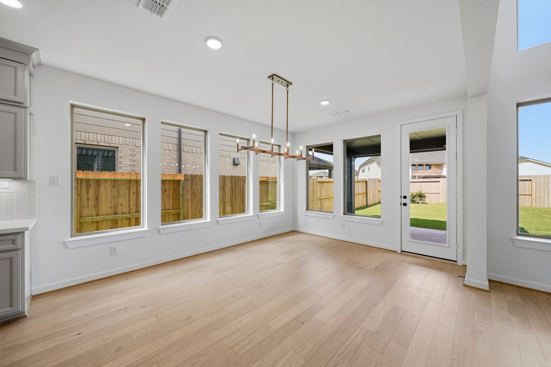4518 Sunny Hazel Lane, Fulshear, TX 77441 Extended Breakfast Room Ready for Memories to be Made