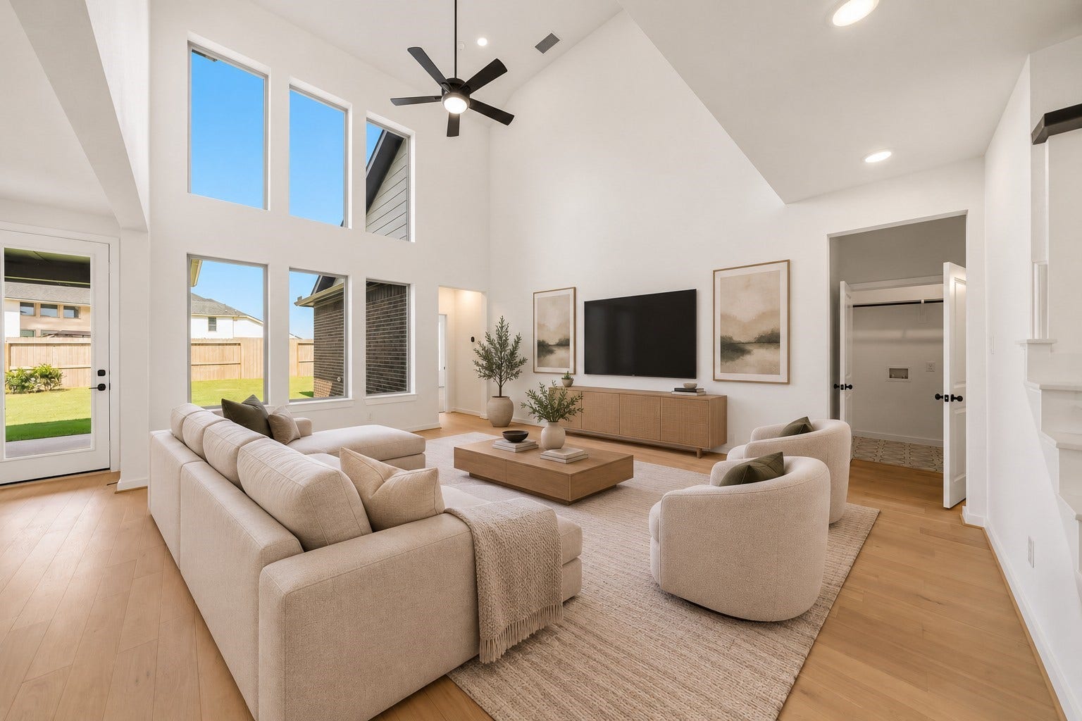 4518 Sunny Hazel Lane, Fulshear, TX 77441 Hey Chat, Create Virtual Staging For This Dream Family Room Perfect for Entertaining