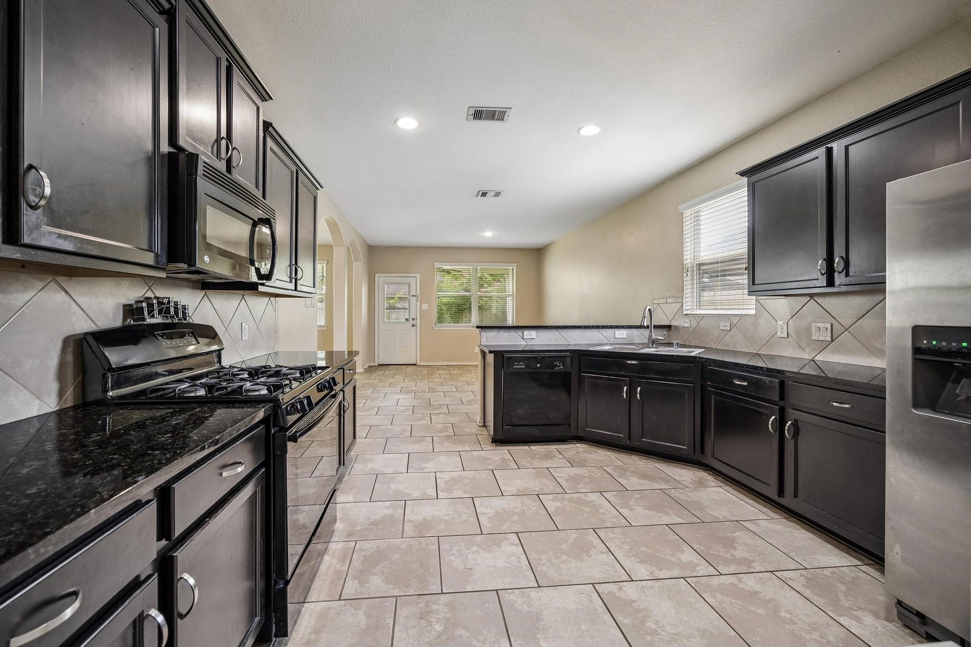 8914 Eldorado Glen Drive, Humble, TX 77338 8914 Eldorado Glen Drive, Humble, TX 77338