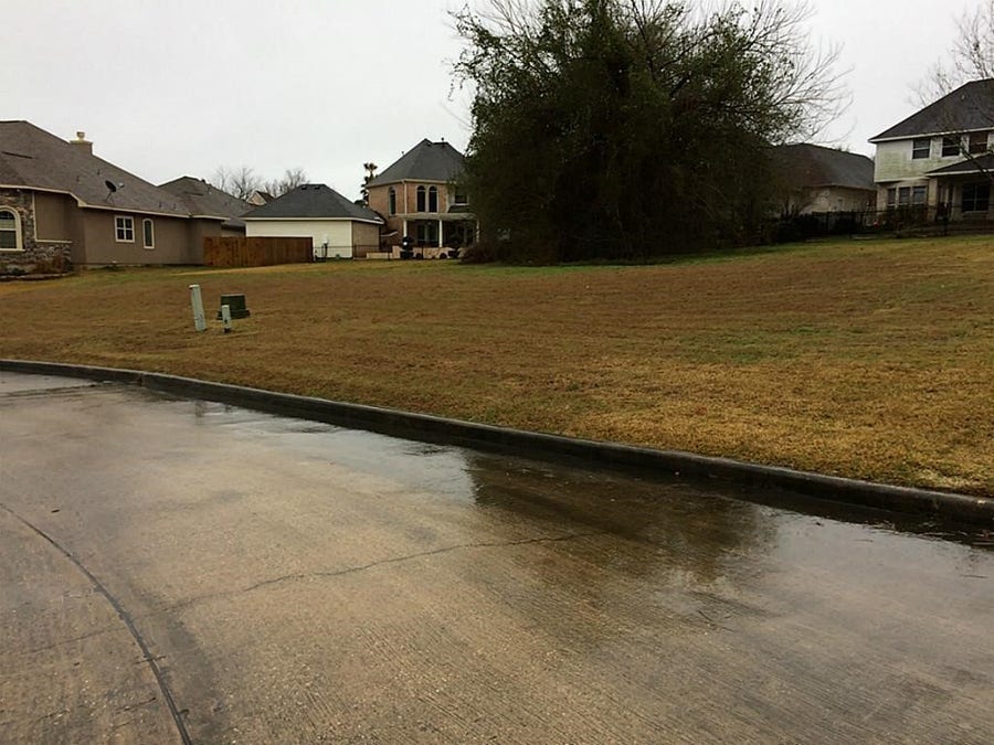 Property photo for 41 Bellingham Court, Conroe, TX