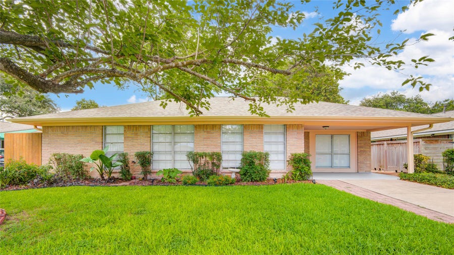 Property photo for 11206 Cliffwood Drive, Houston, TX