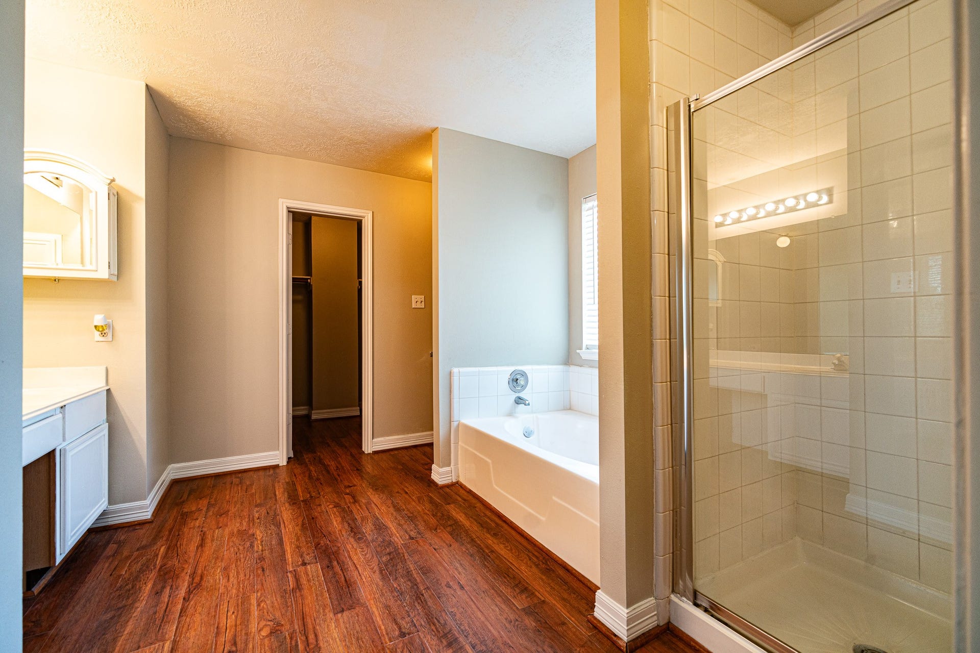 14250 Andrea Way Lane, Houston, TX 77083 14250 Andrea Way Lane, Houston, TX 77083