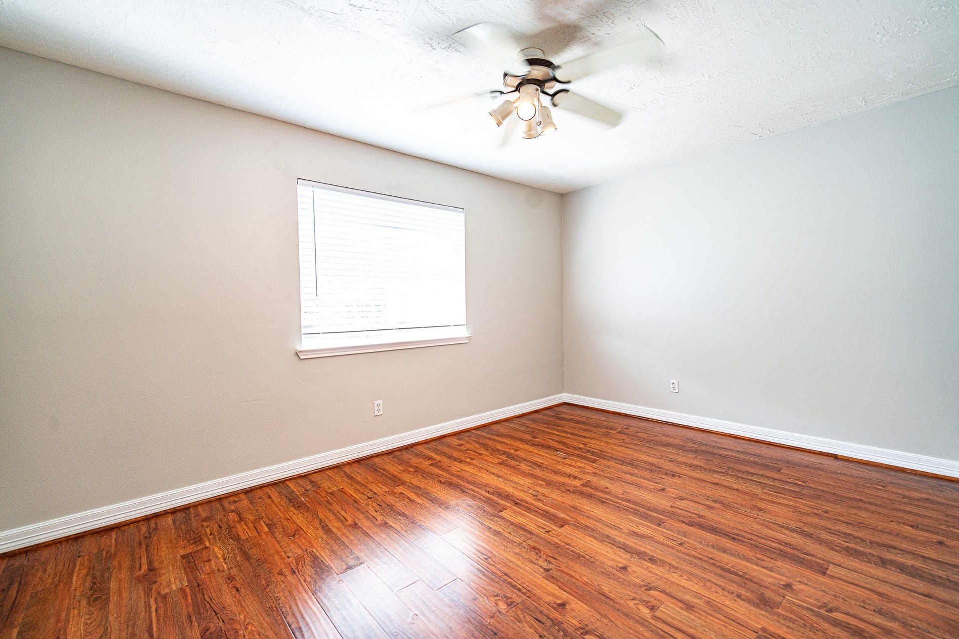 14250 Andrea Way Lane, Houston, TX 77083 14250 Andrea Way Lane, Houston, TX 77083