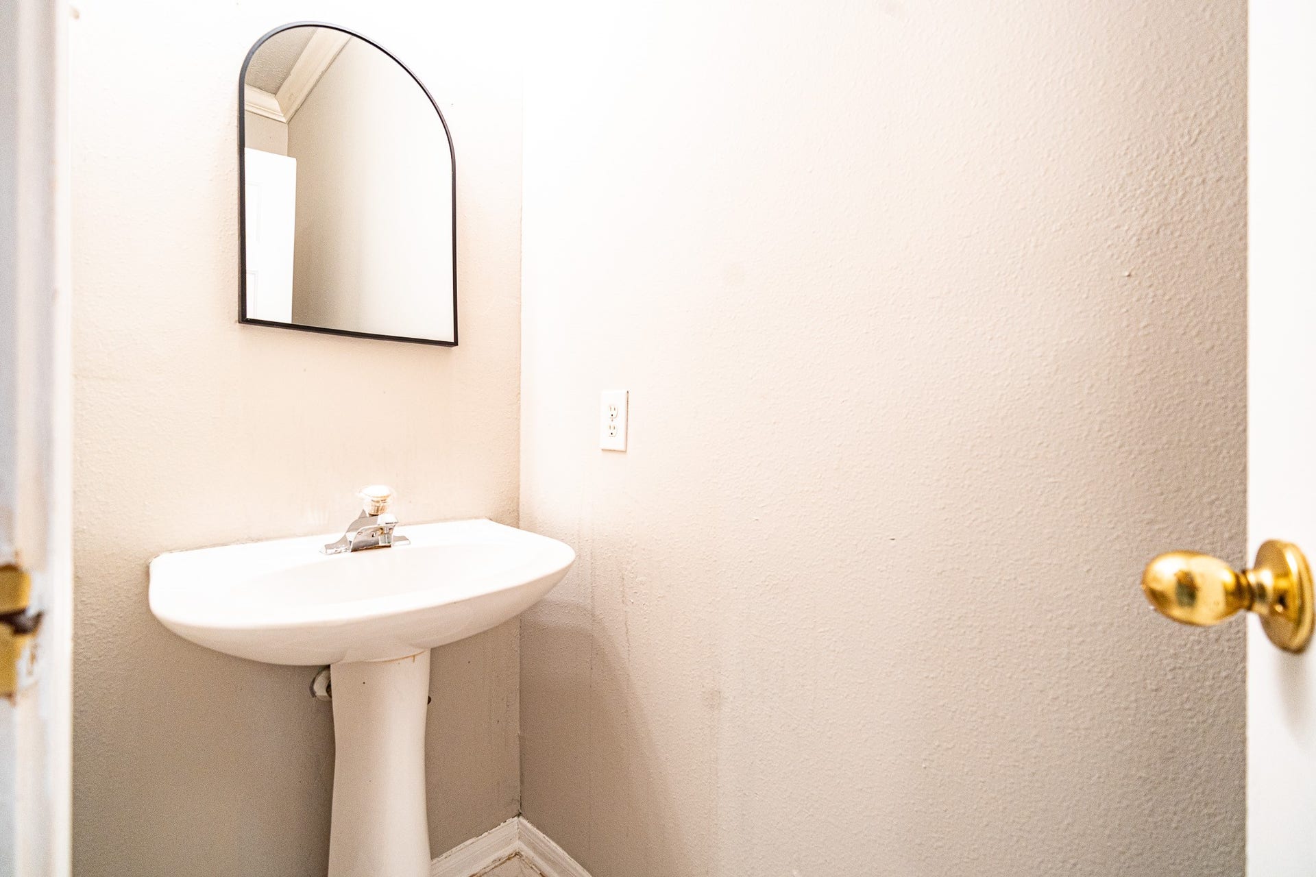14250 Andrea Way Lane, Houston, TX 77083 14250 Andrea Way Lane, Houston, TX 77083
