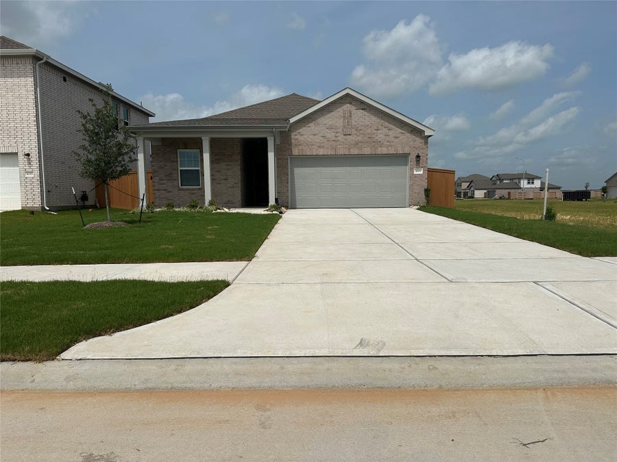 Property photo for 1029 Sunlit Circle, Brookshire, TX