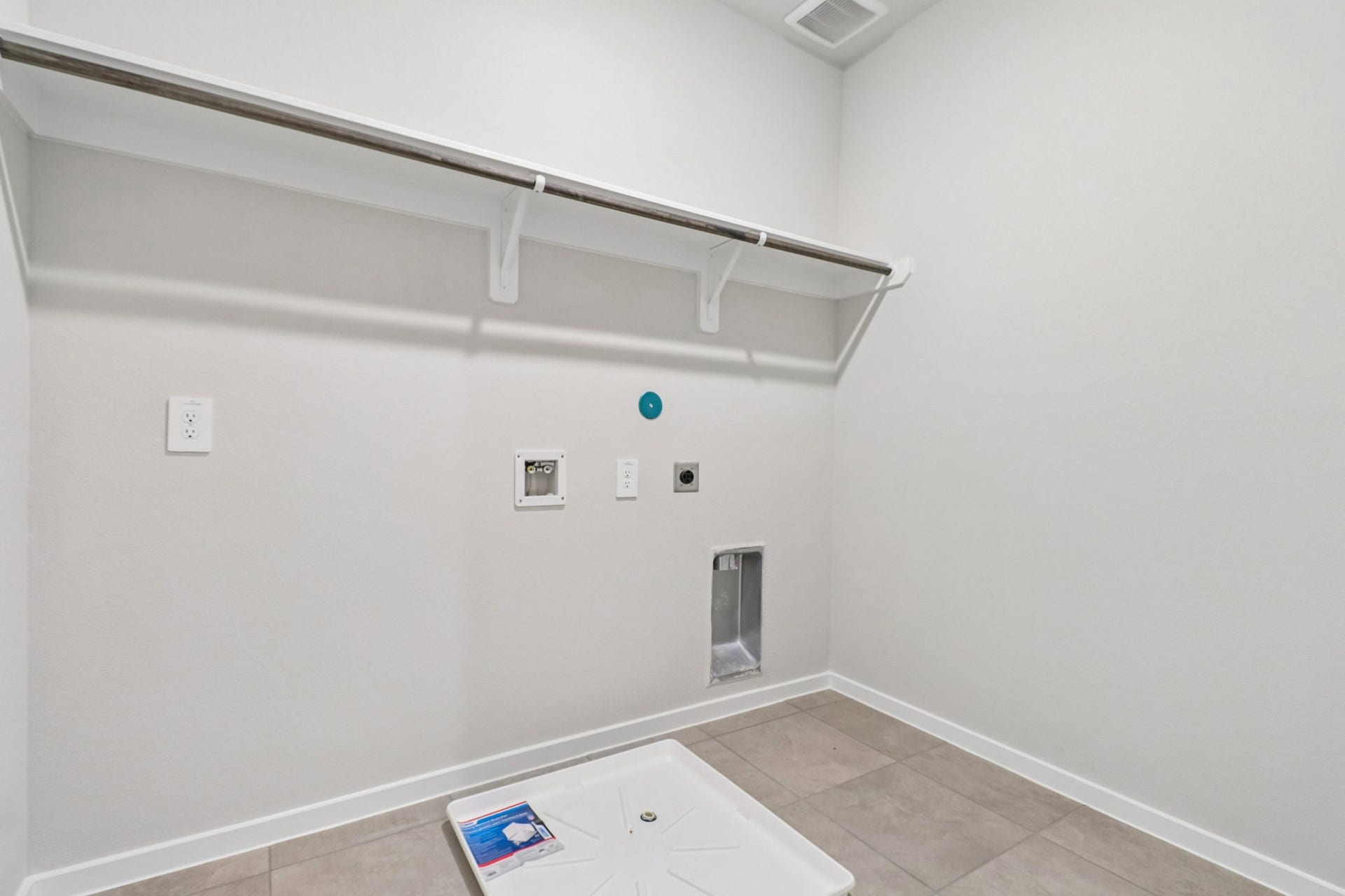 Photo is not of actual home, but is an inspirational photo of builder's model home and may depict options, furnishings, and/or decorator features that are not included.