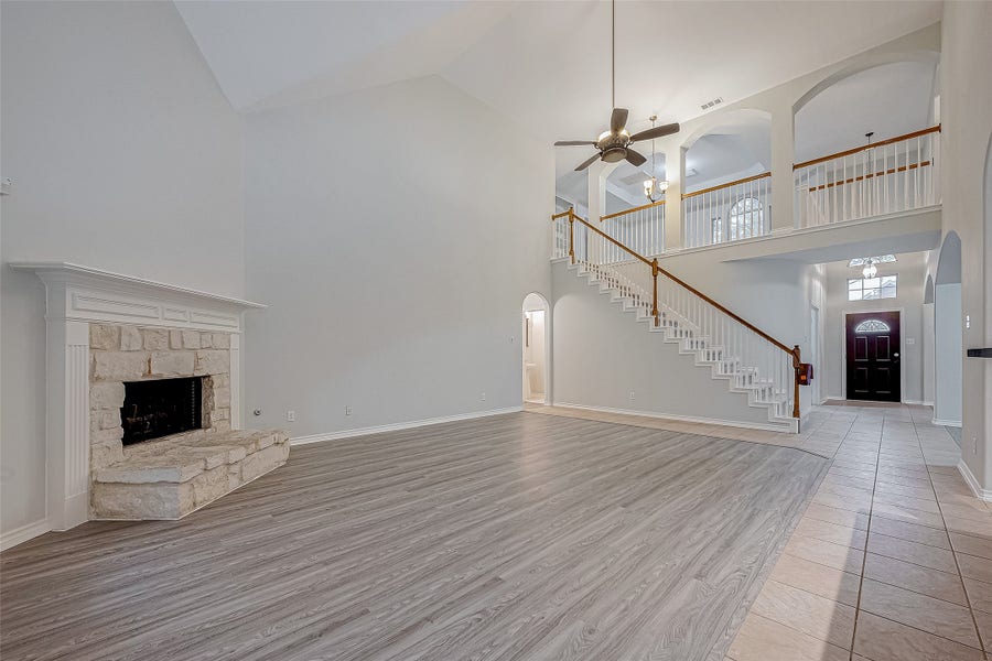 Property photo for 10327 Sablebrook Lane, Houston, TX