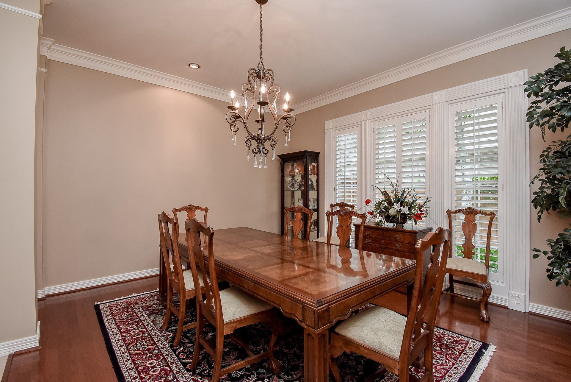 7514 Guinevere Drive, Sugar Land, TX 77479 7514 Guinevere Drive, Sugar Land, TX 77479