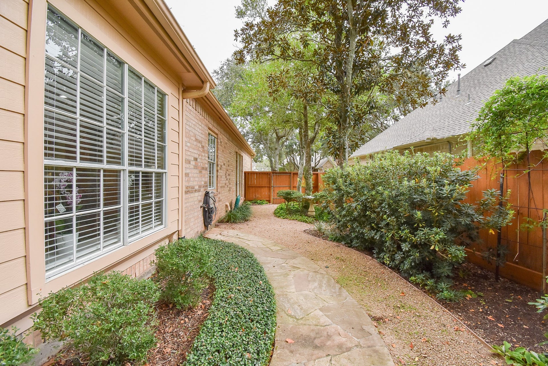 7514 Guinevere Drive, Sugar Land, TX 77479 7514 Guinevere Drive, Sugar Land, TX 77479