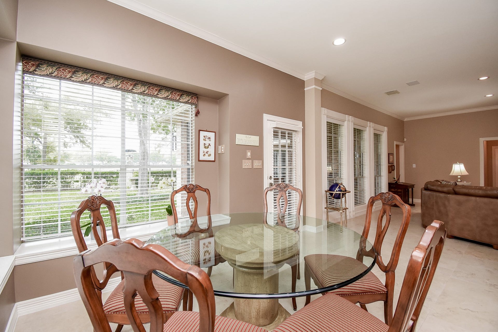 7514 Guinevere Drive, Sugar Land, TX 77479 7514 Guinevere Drive, Sugar Land, TX 77479
