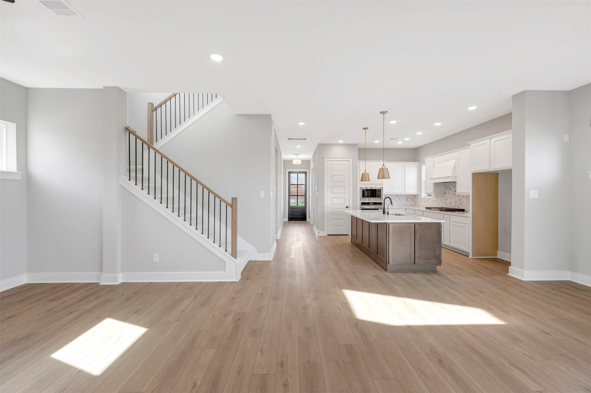 16766 Vibrant Avenue, Hockley, TX 77447