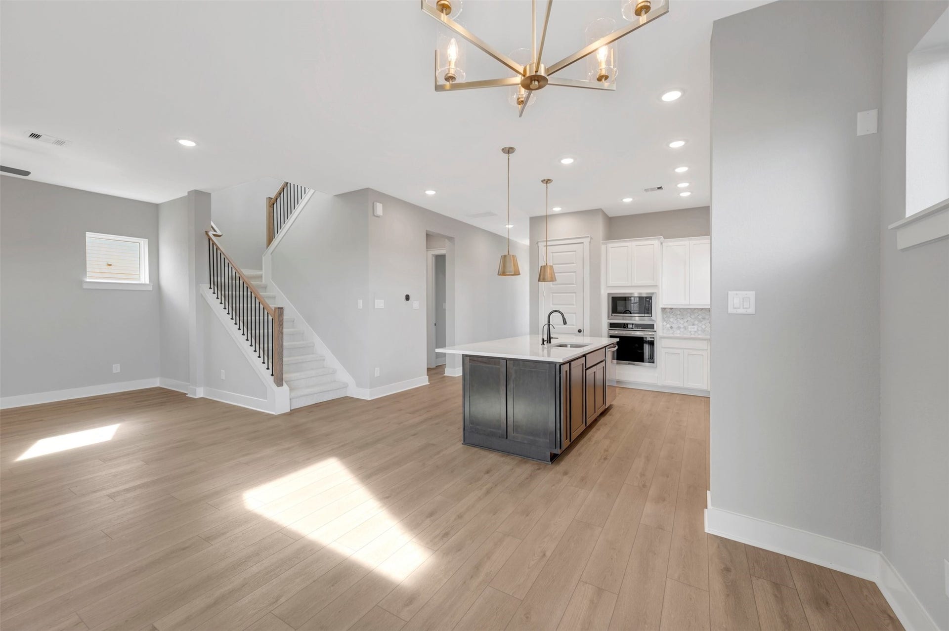 16766 Vibrant Avenue, Hockley, TX 77447