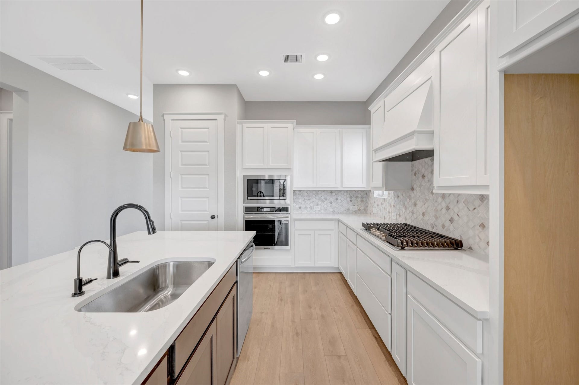 16766 Vibrant Avenue, Hockley, TX 77447