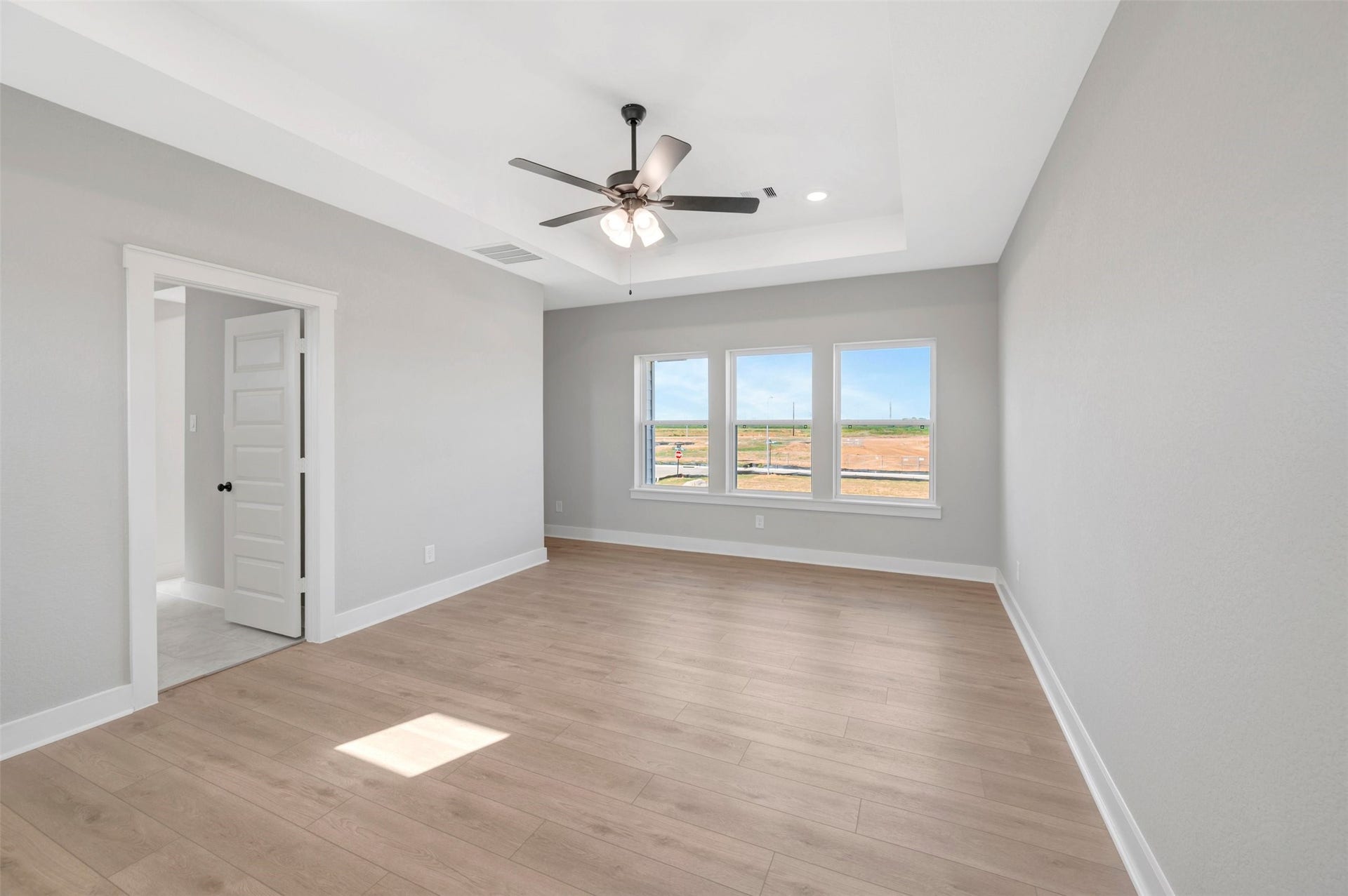 16766 Vibrant Avenue, Hockley, TX 77447