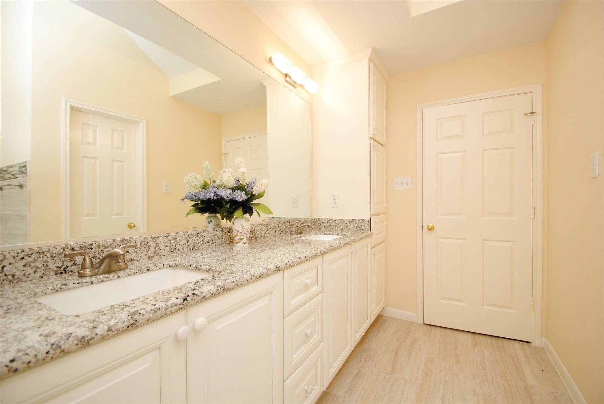 22902 Greenrush Drive, Katy, TX 77494 ADDED CABINET DRAWERS, LAUNDRY STORAGE, GRANITE COUNTERS, NEW SINKS, HARDWARE & LIGHTING!