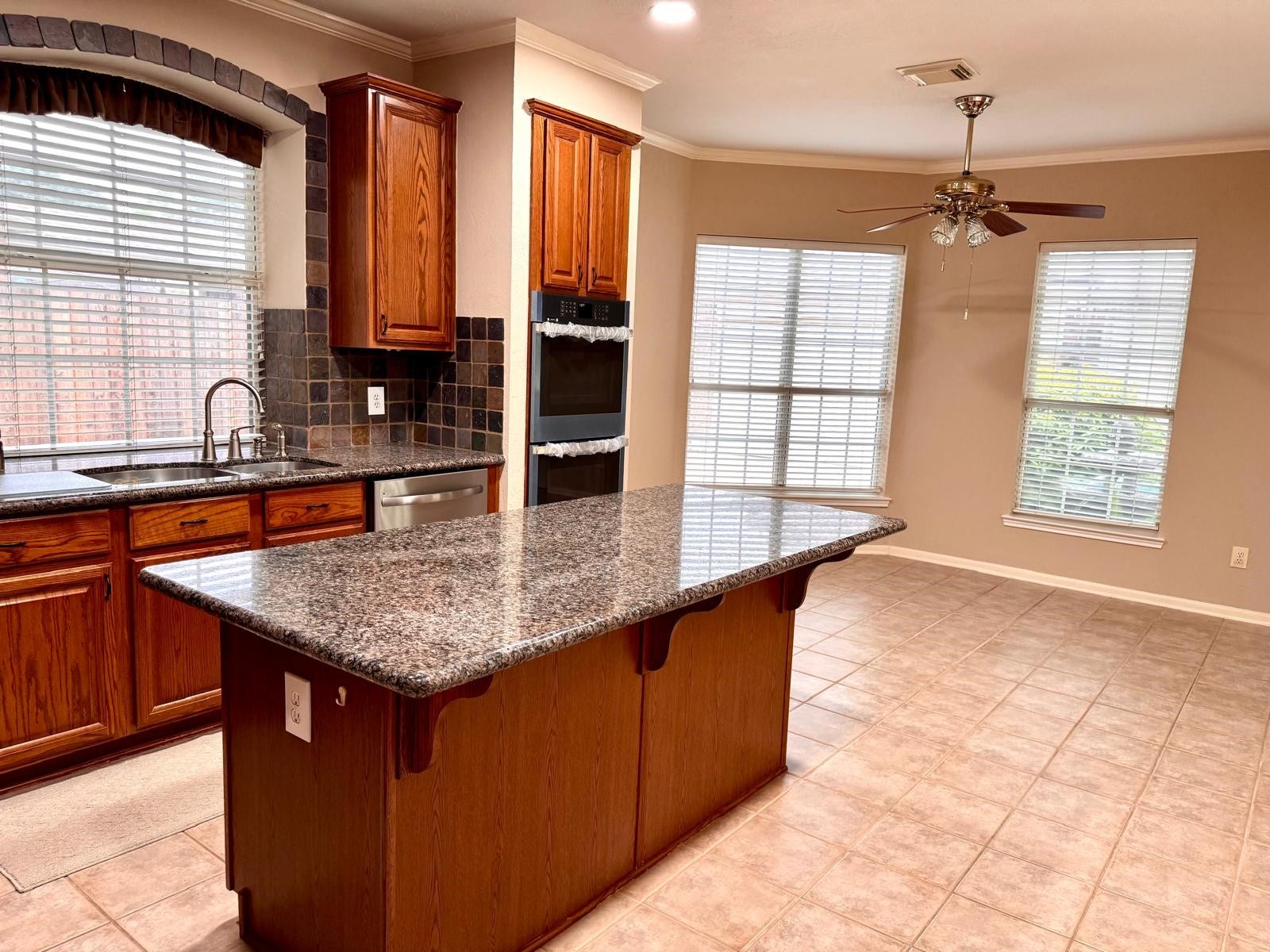 22902 Greenrush Drive, Katy, TX 77494 NEW STAINLESS STEEL DISHWASHER, 2 FULL SIZE FRIDGES STAY