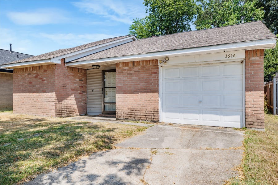 Property photo for 3646 Yorkingham Drive, Houston, TX