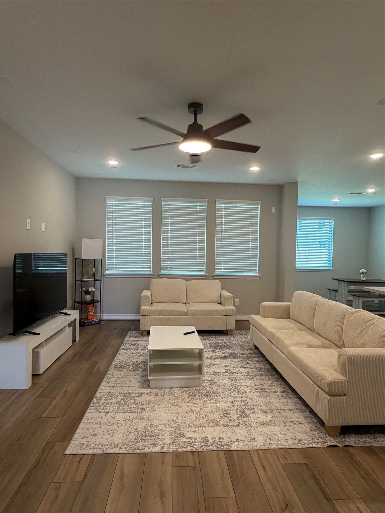 2947 Golden Dust Dr, Katy, TX 77493 2947 Golden Dust Dr, Katy, TX 77493