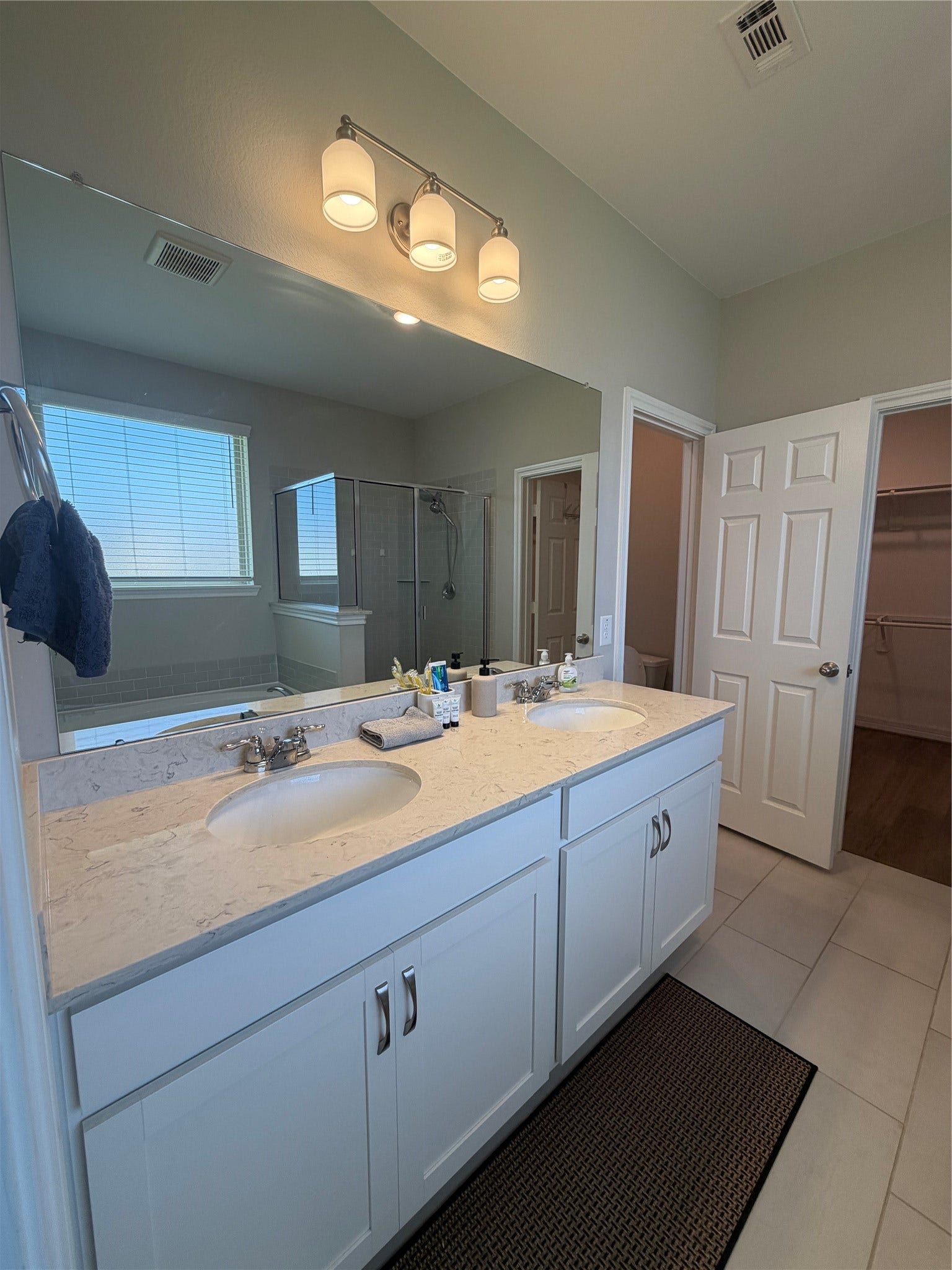 2947 Golden Dust Dr, Katy, TX 77493 2947 Golden Dust Dr, Katy, TX 77493