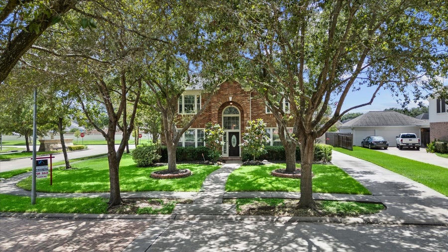 Property photo for 406 Silver Creek Circle, Richmond, TX