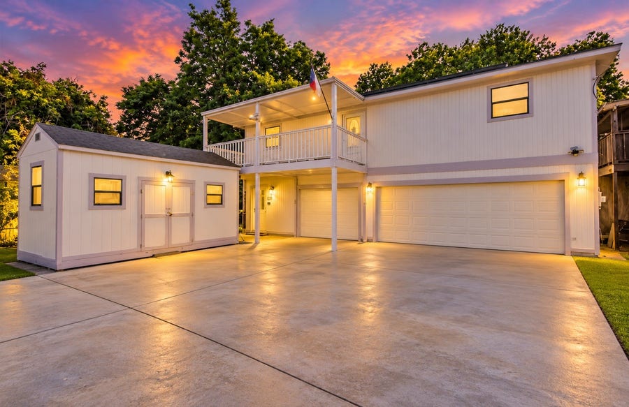 Property photo for 118 1/2 Anita Street, La Marque, TX
