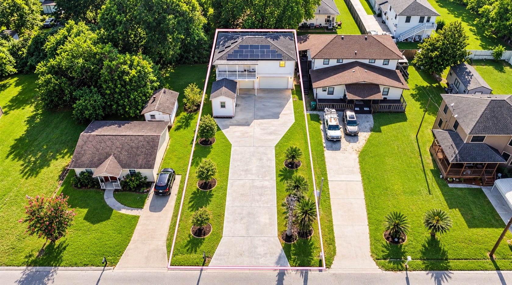 118 1/2 Anita Street, La Marque, TX 77568 Ariel view of the property.