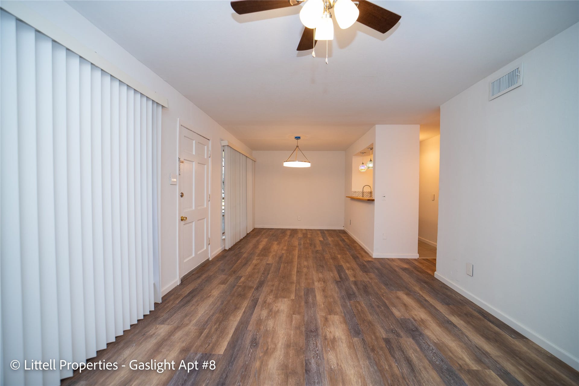 604 W Main St, #8, Houston, TX 77006 Plus a large window