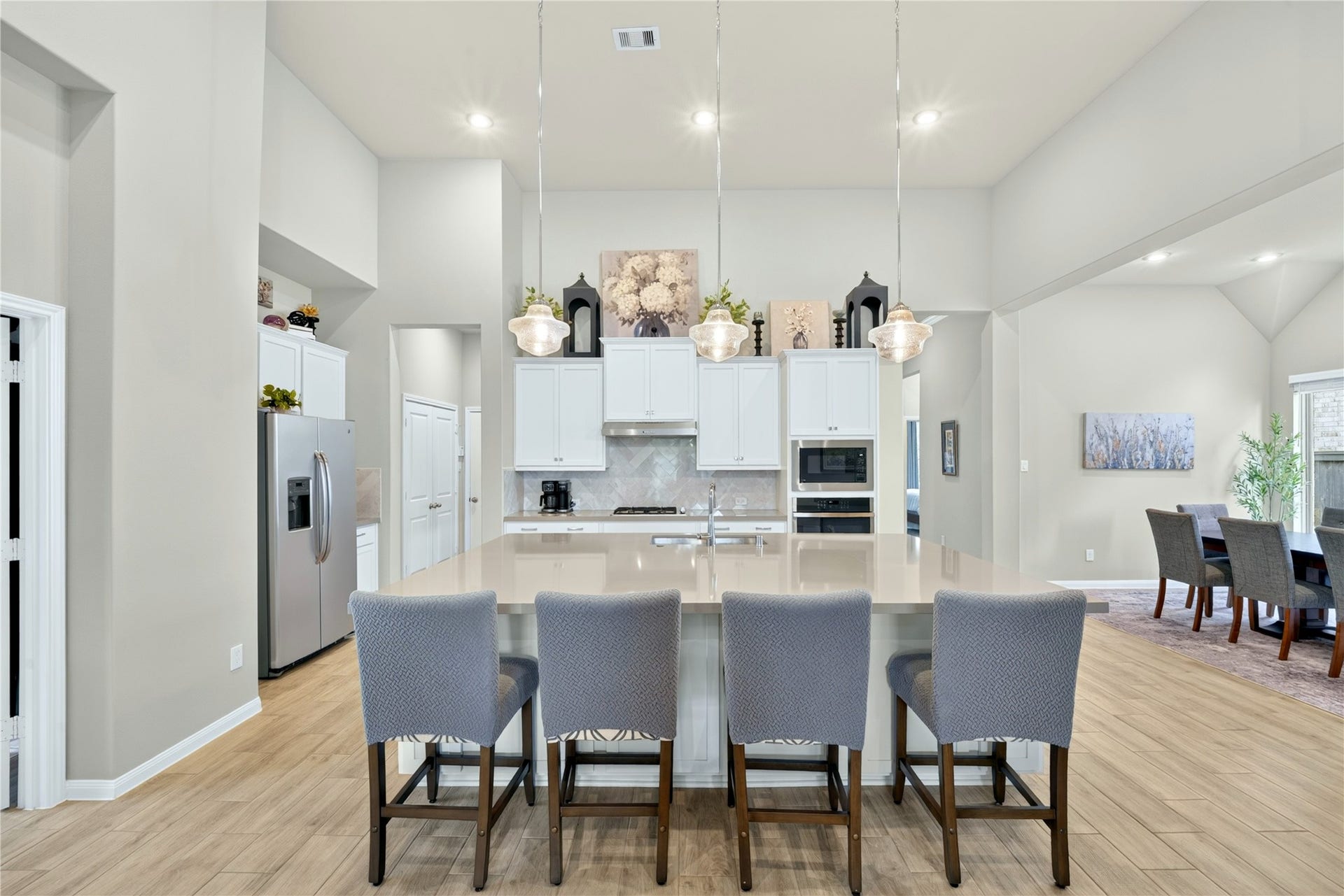 11351 Cosmopolitan Drive, Cypress, TX 77433 The kitchen is truly the center of the home, conveniently situated next to the home office and dining room. All SS appliances included.