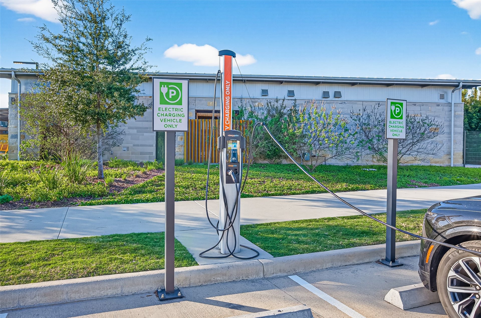 11351 Cosmopolitan Drive, Cypress, TX 77433 Conveniently located just minutes from the home, Longwing Prairie Land offers Tesla Charging stations, adding another layer of convenience for electric vehicle owners.