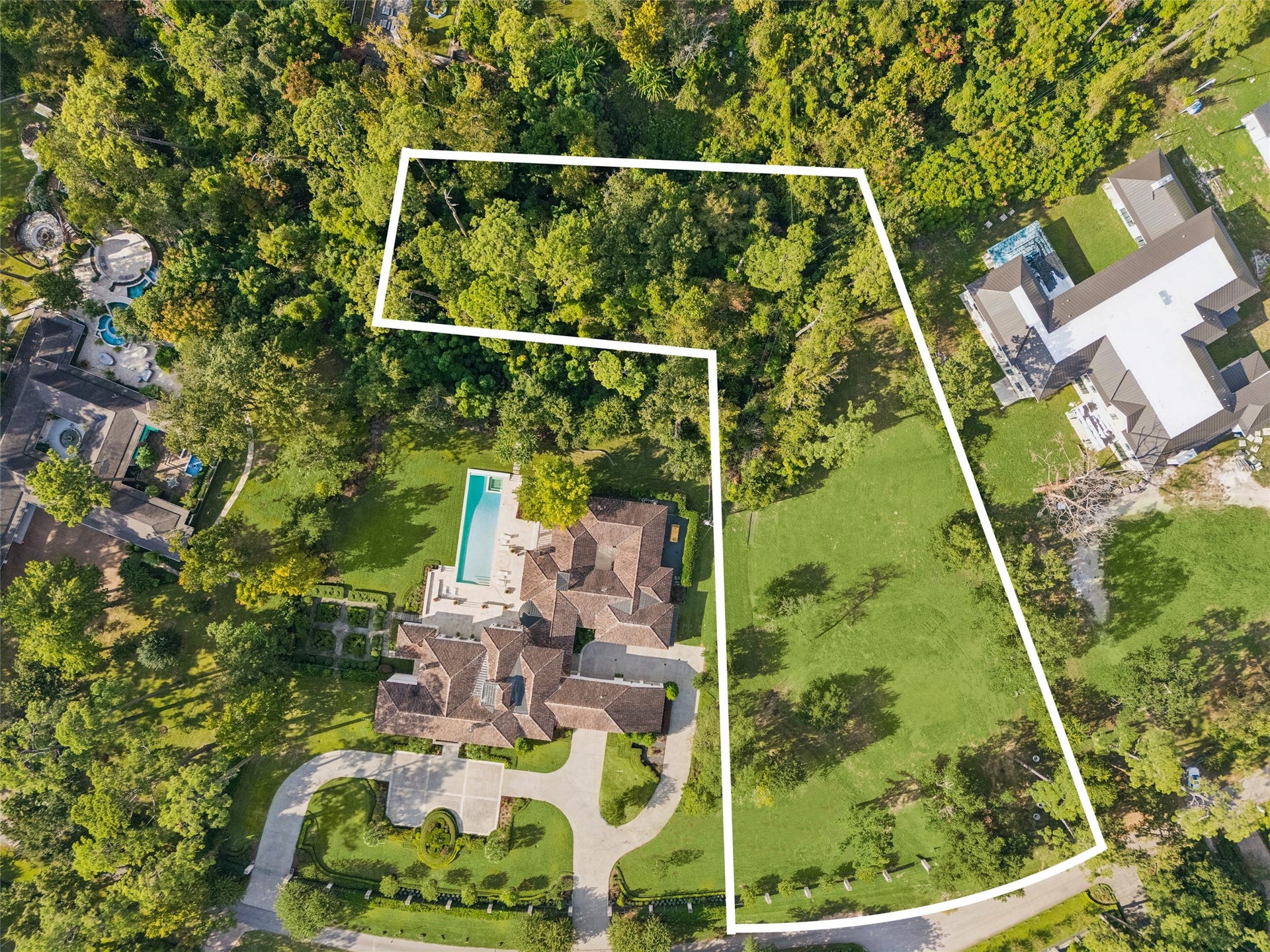 119 Carnarvon Drive, Houston, TX 77024 119 Carnarvon Drive, Houston, TX 77024