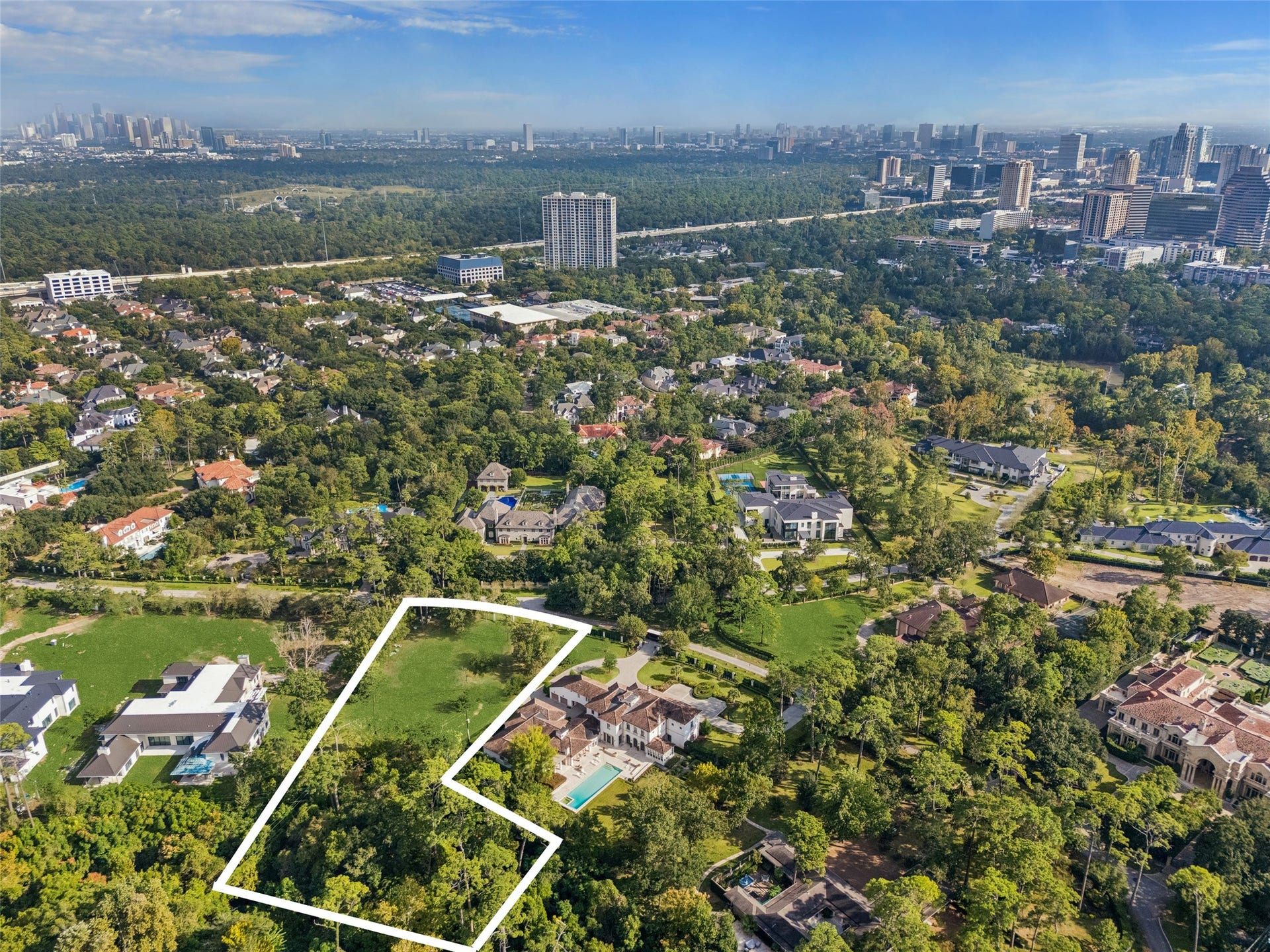 119 Carnarvon Drive, Houston, TX 77024 119 Carnarvon Drive, Houston, TX 77024