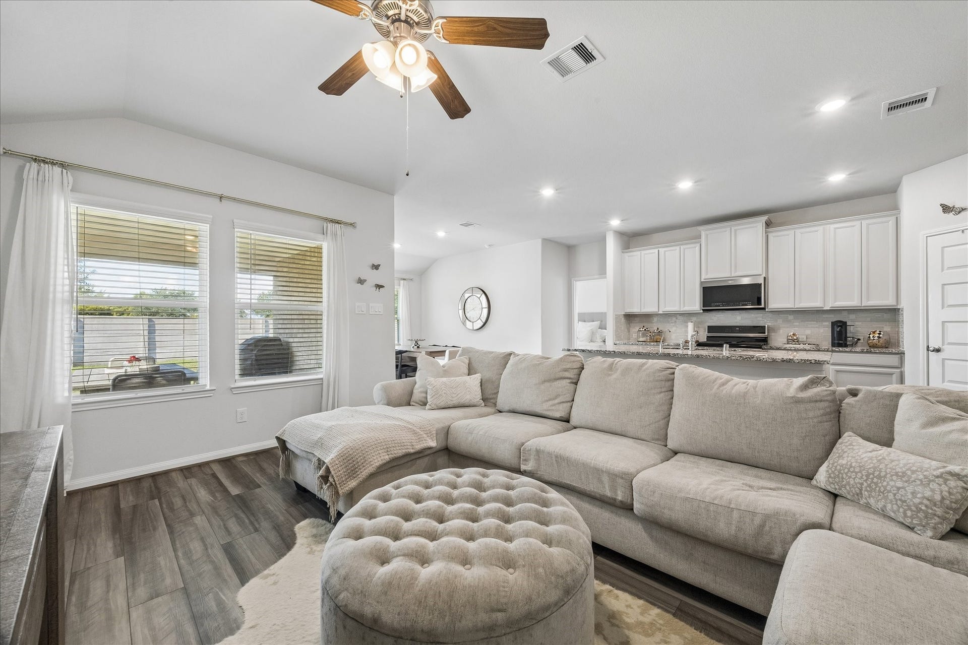 2636 Bellwick Canyon Court, Pearland, TX 77089 2636 Bellwick Canyon Court, Pearland, TX 77089