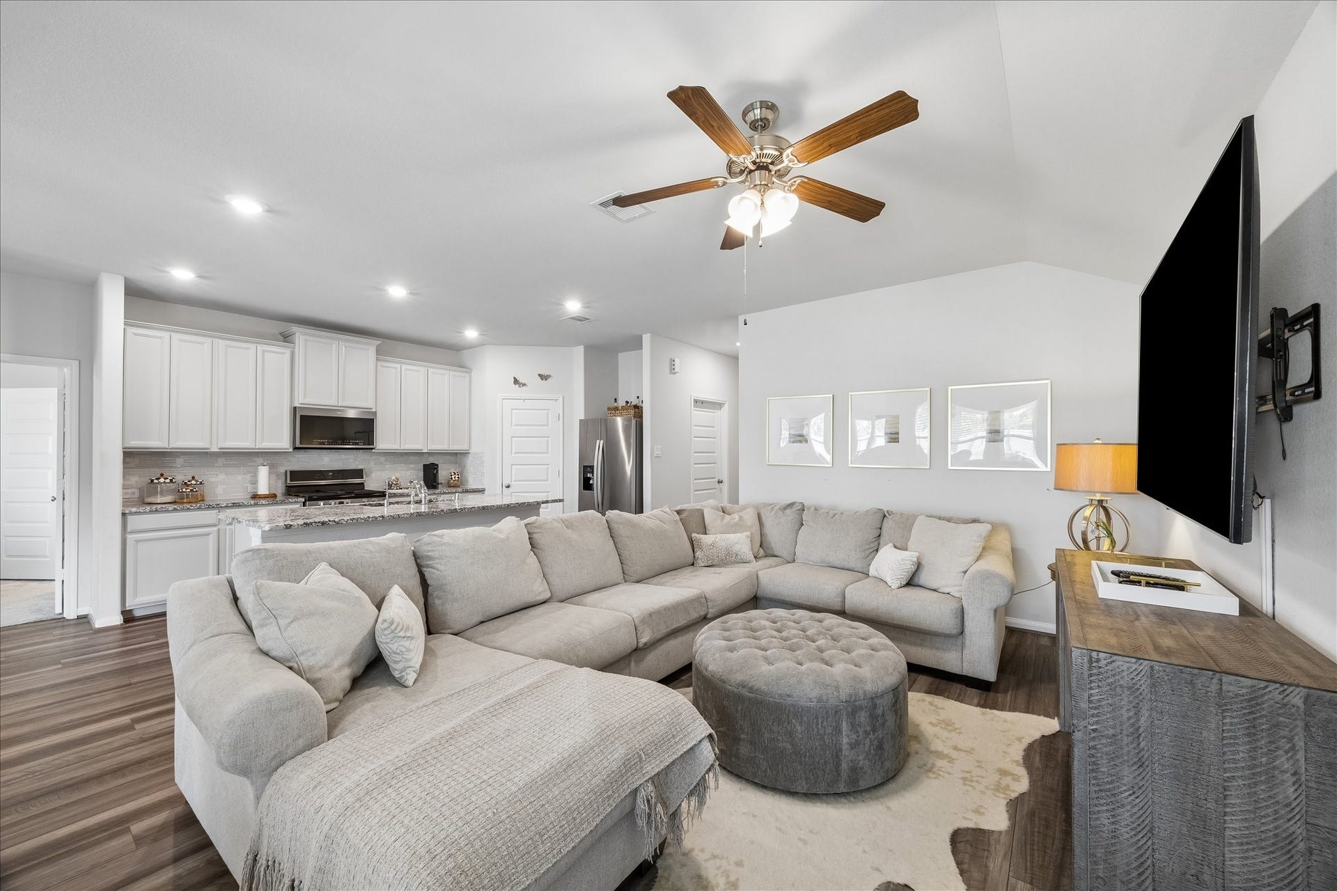 2636 Bellwick Canyon Court, Pearland, TX 77089 2636 Bellwick Canyon Court, Pearland, TX 77089