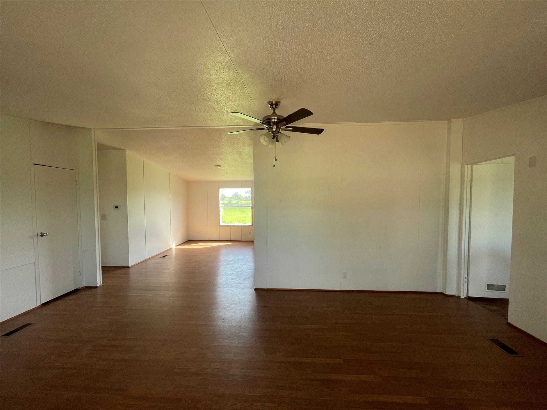 711 Fm 360 Road, Beasley, TX 77417