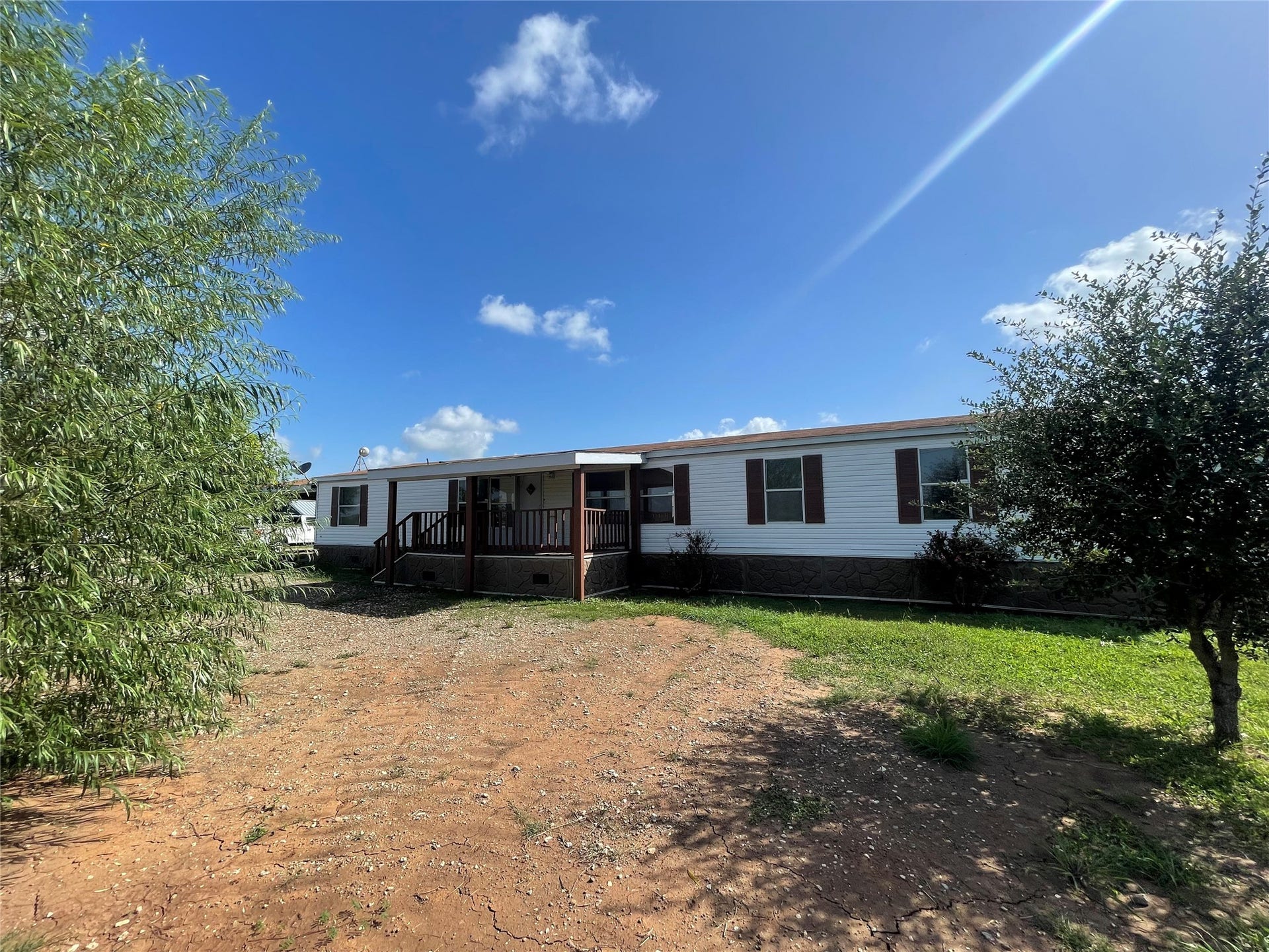 711 Fm 360 Road, Beasley, TX 77417