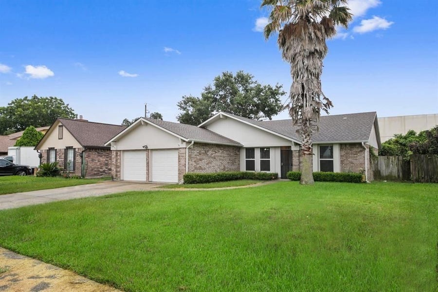 Property photo for 2811 Broad Haven Drive, Houston, TX