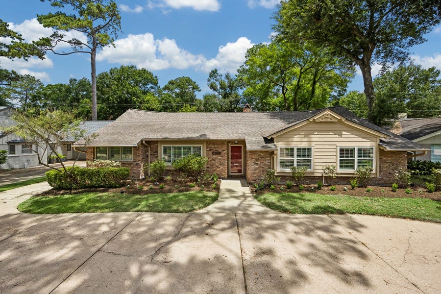 Property photo for 1659 Imperial Crown Drive, Houston, TX