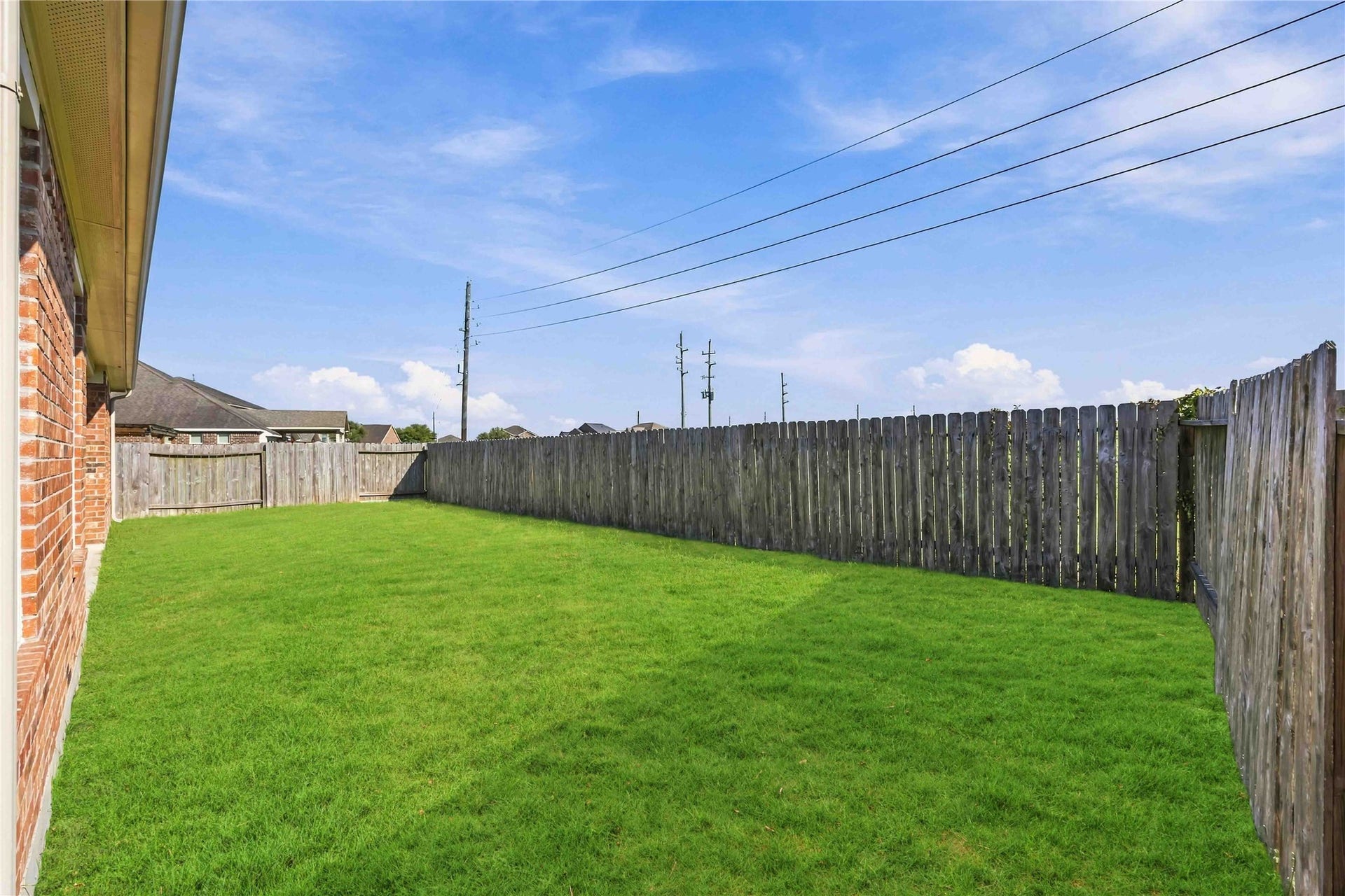 2210 Dama Drive, Rosenberg, TX 77471 2210 Dama Drive, Rosenberg, TX 77471