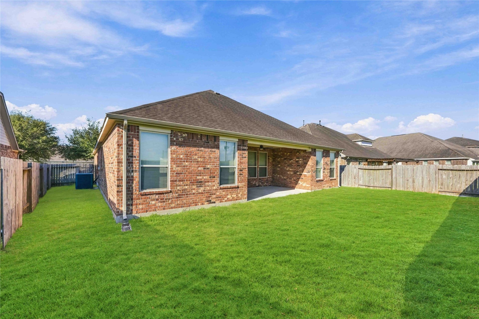 2210 Dama Drive, Rosenberg, TX 77471 2210 Dama Drive, Rosenberg, TX 77471
