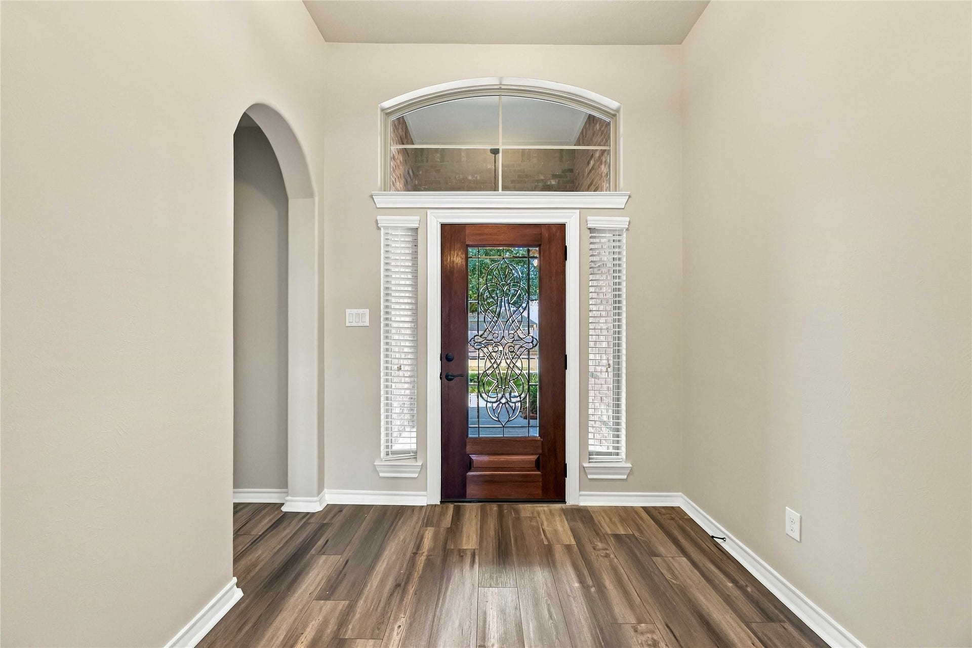 2210 Dama Drive, Rosenberg, TX 77471 Entry