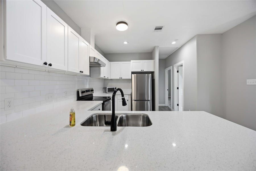 Property photo for 426 New Mexico Street, #B, Houston, TX