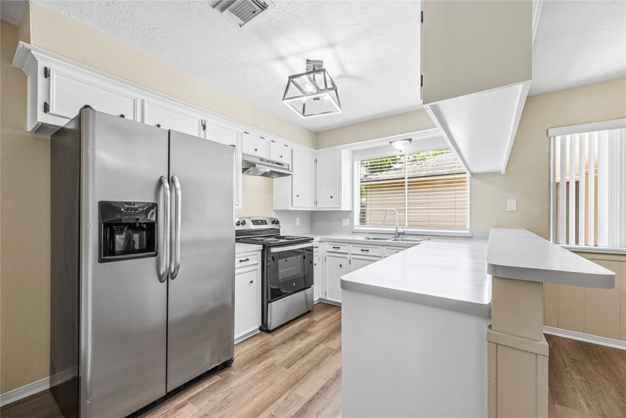 Property photo for 6931 Sandy Knolls Drive, Spring, TX