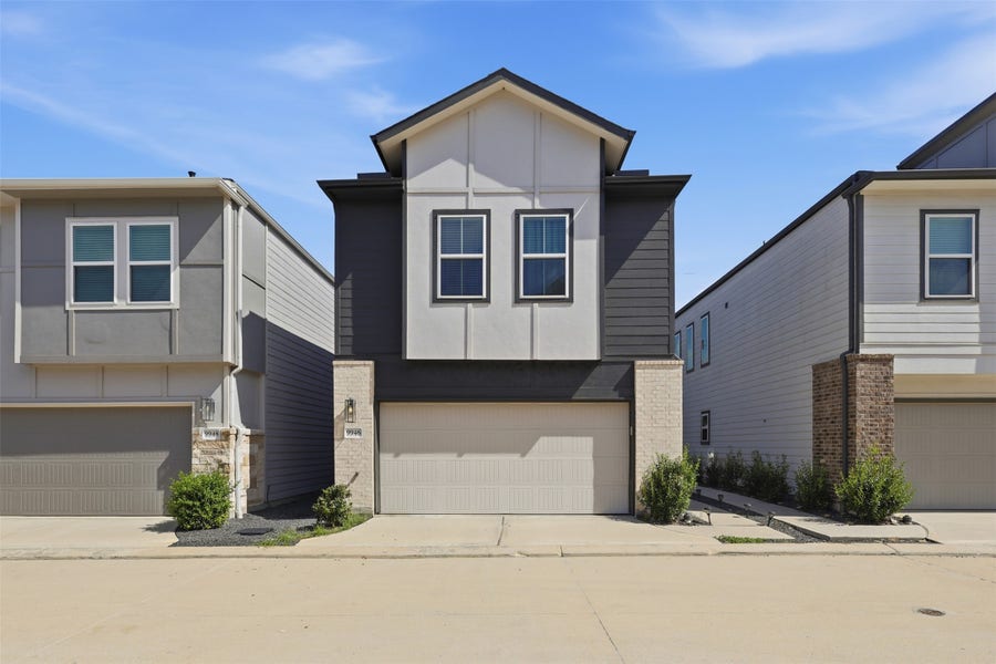 Property photo for 9946 Storehouse Drive, Houston, TX
