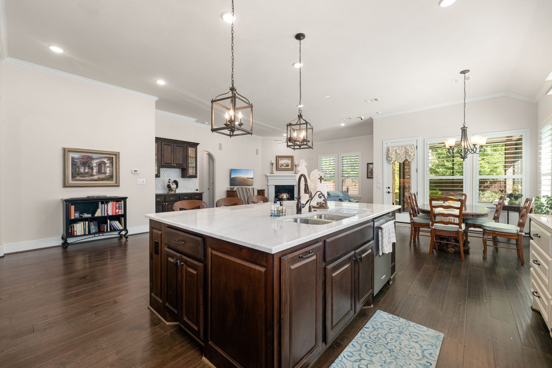 139 Dawning Rays Court, Conroe, TX 77304 The heart of the home! This open-concept design seamlessly connects the gorgeous kitchen, spacious living area, and dining space, making everyday living and entertaining a breeze!