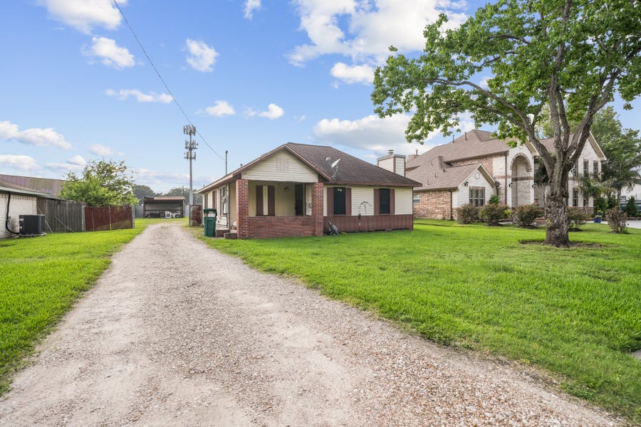Property photo for 2618 Violet Street, Pasadena, TX