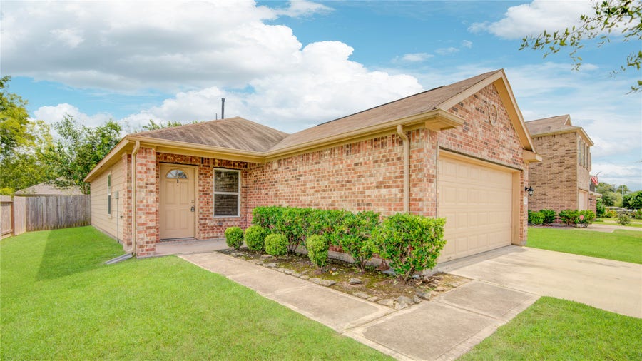 Property photo for 2111 Denridge Drive, Houston, TX