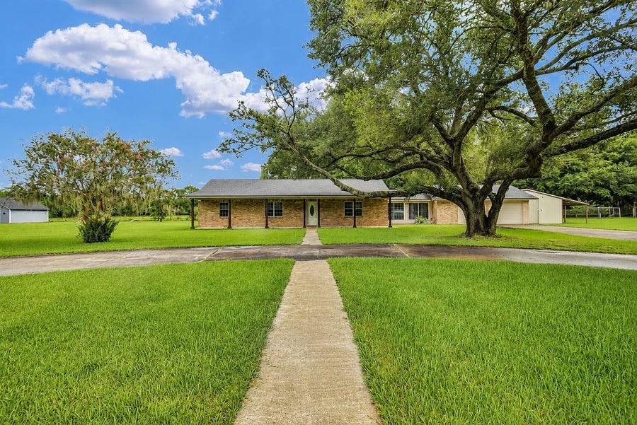 Property photo for 4764 County Road 31, Angleton, TX