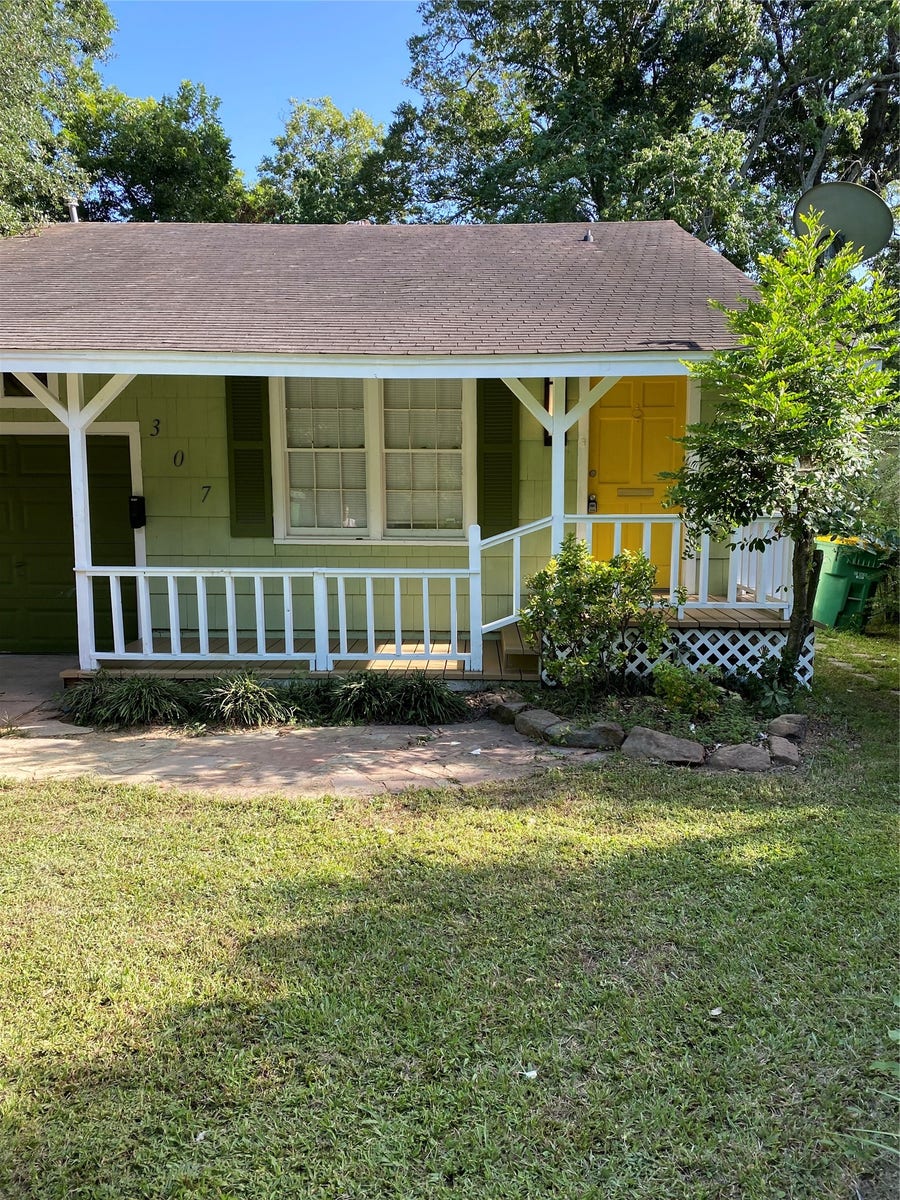 Property photo for 307 Forrest St, Baytown, TX