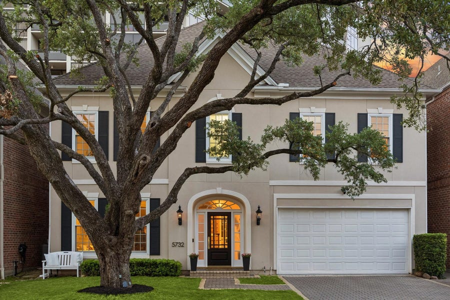Property photo for 5732 Longmont Lane, Houston, TX