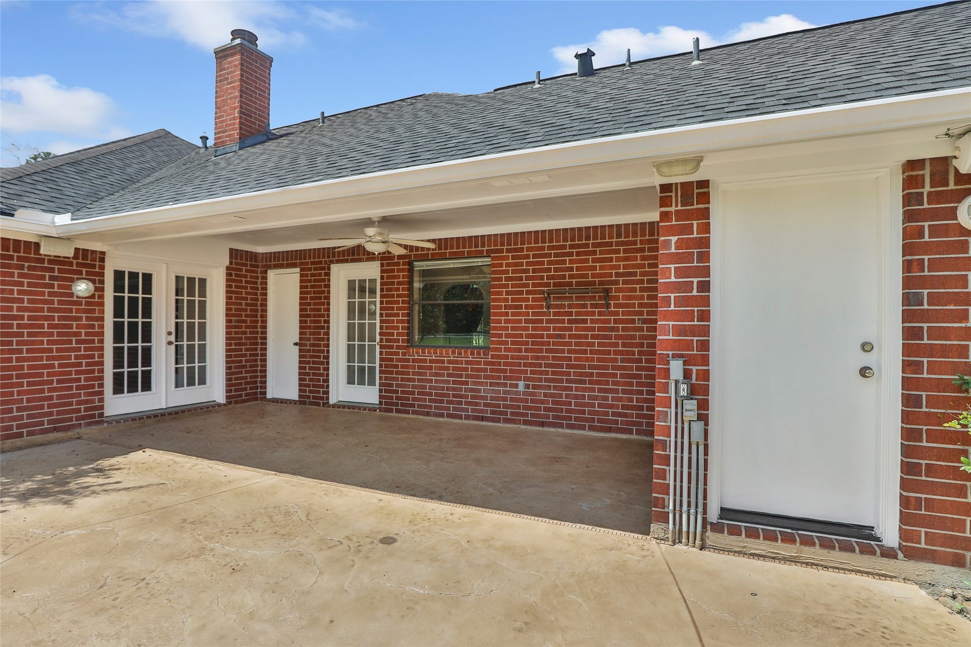 26342 Hill And Dale Avenue, Splendora, TX 77372 Back porch of main house